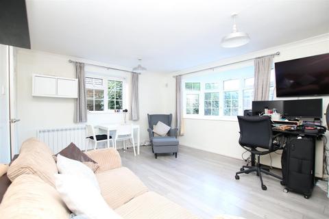 1 bedroom flat for sale, Rusper Road, Horsham