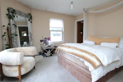 2 bedroom apartment for sale, 15 Mansfield Road, Lower Parkstone, Poole, BH14