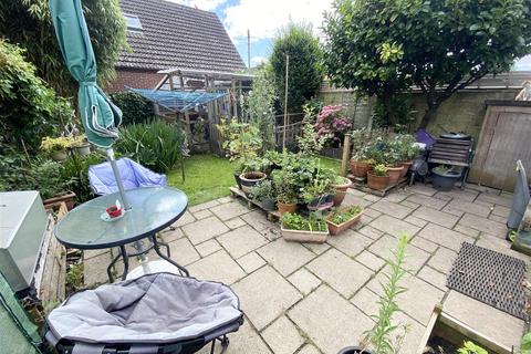 124 Albert Road, Poole, BH12 2EY