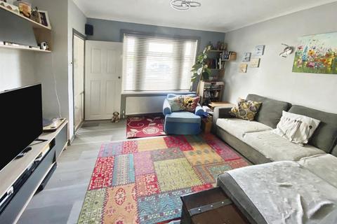 124 Albert Road, Poole, BH12 2EY