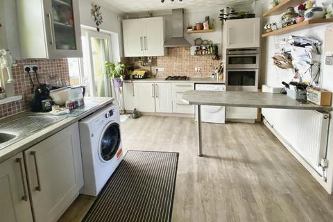 124 Albert Road, Poole, BH12 2EY