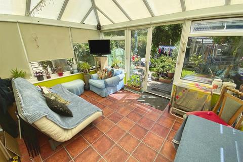 124 Albert Road, Poole, BH12 2EY