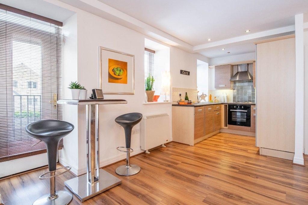 Kitchen/Dining Area