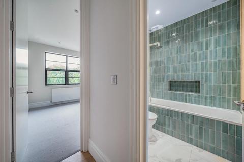 Flat 3, 2 Lynton Road, London, W3 9HP