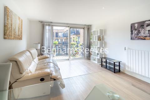 3 bedroom apartment to rent, Navigation House, Whiting Way SE16