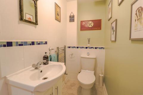 84 Avon Way, Hilton, Derby, DE65 5NA