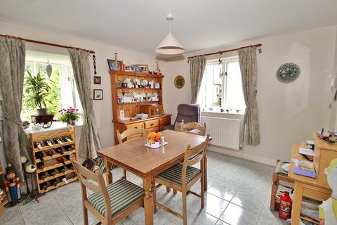 4 Busby Close, Freeland, Witney, OX29 8TA