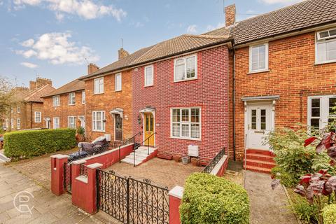 3 bedroom terraced house for sale, Bordars Road, London, W7