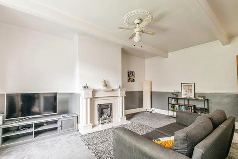 3 bedroom end of terrace house for sale, Halifax Road, West Yorkshire WF16