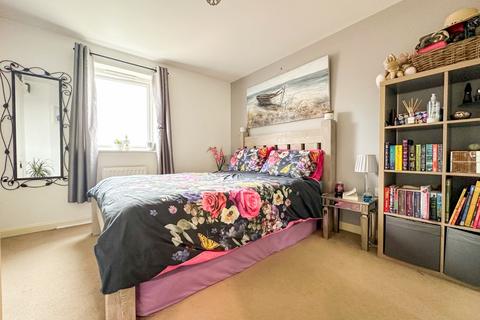 3 bedroom terraced house for sale, Wood Street, Patchway, Bristol, Gloucestershire, BS34