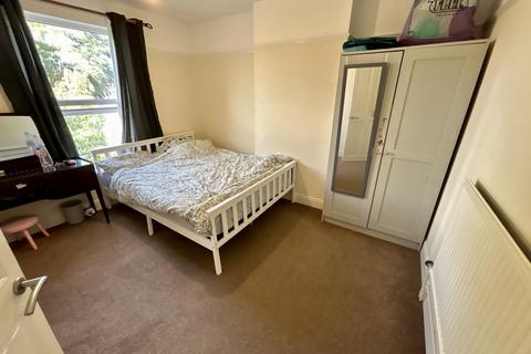 3 bedroom house to rent, Ernleigh Road, Ipswich IP4