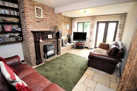 2 bedroom house for sale, High Street, Doncaster DN6