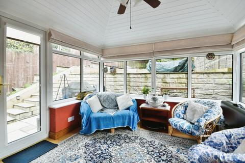 9 Barmhouse Close, Hyde, SK14 3DA