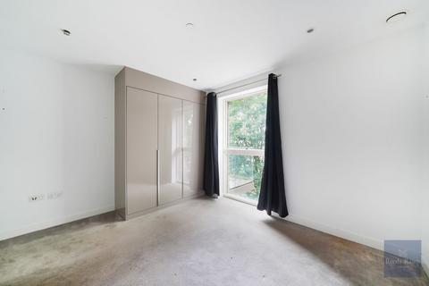301, Capell Apartments Victory Place, London, SE17 1PG