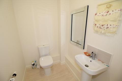 4 bedroom terraced house to rent, Upper Brook Street, Manchester M13