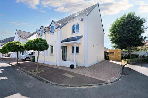 4 bedroom semi-detached house for sale, Longueville Road, Jersey JE2