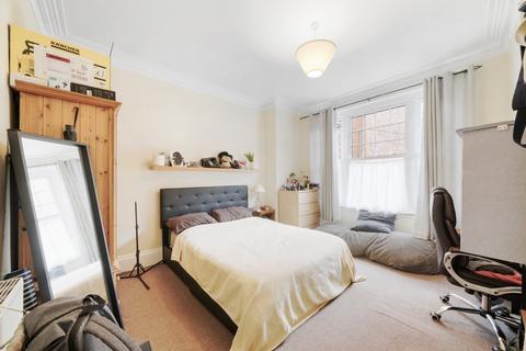 1 Adys Lawn, London, NW2 5BE