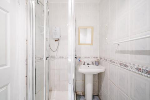 1 Adys Lawn, London, NW2 5BE