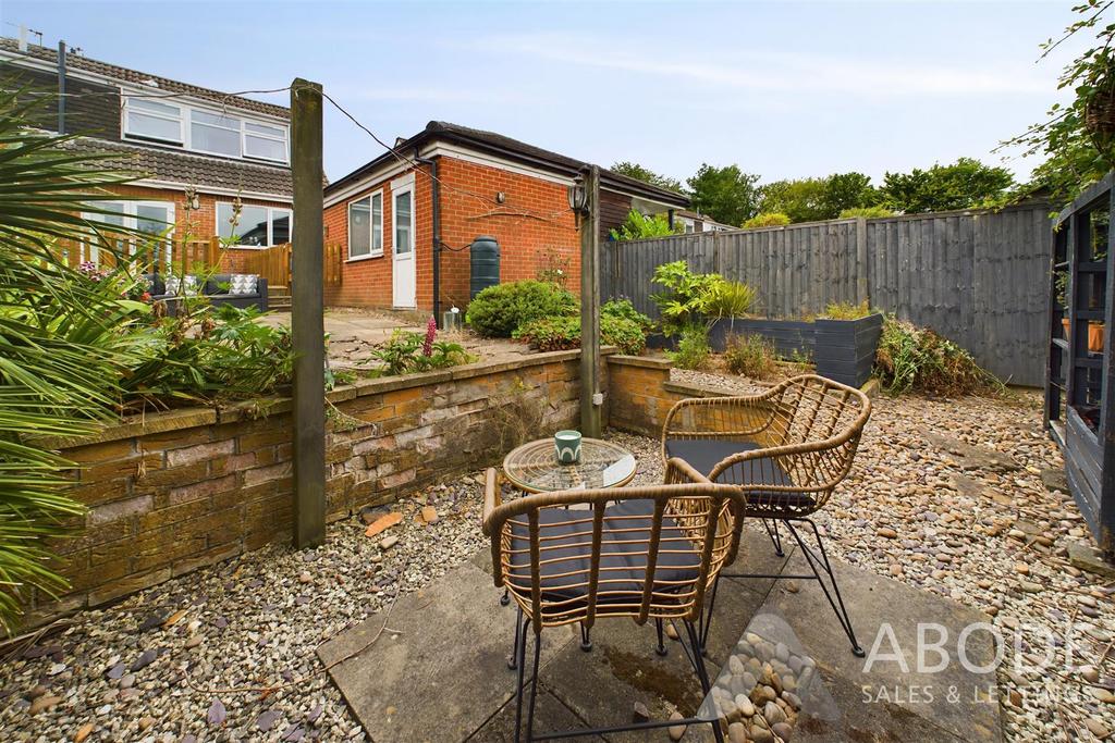 CAM03645 G0-PR0077-STILL011.jpg