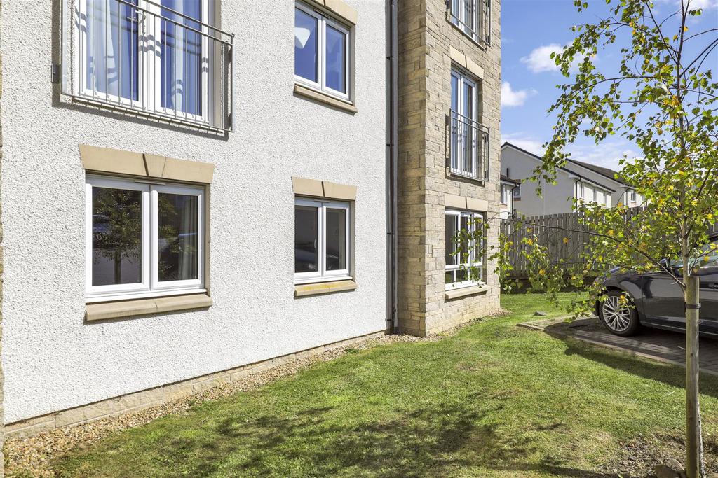 6 D Blane Crescent20.jpg