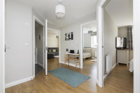 Flat 6d, Blane Crescent, Dunfermline, KY11 8ZF