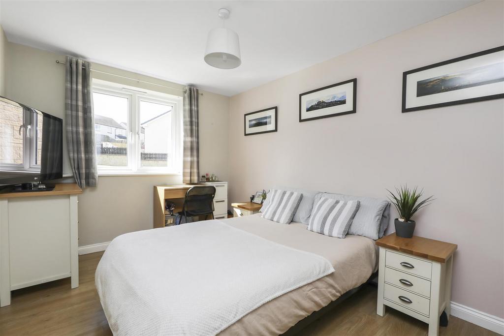 6 D Blane Crescent1.jpg