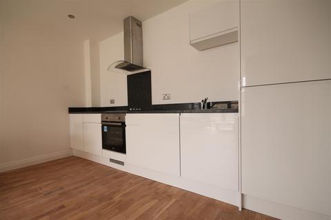 2 bedroom apartment to rent, Falconars House, City Centre