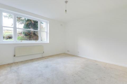Flat 5, Heathfield House Eliot Place, London, SE3 0QW