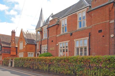 2 bedroom maisonette for sale, Ewell Grove Court, 13 West Street, Ewell Village, KT17