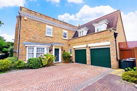 4 bedroom detached house for sale, Dickenswood Close, Crystal Palace, SE19