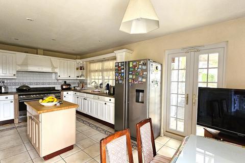 undefined, Dickenswood Close, Crystal Palace, SE19