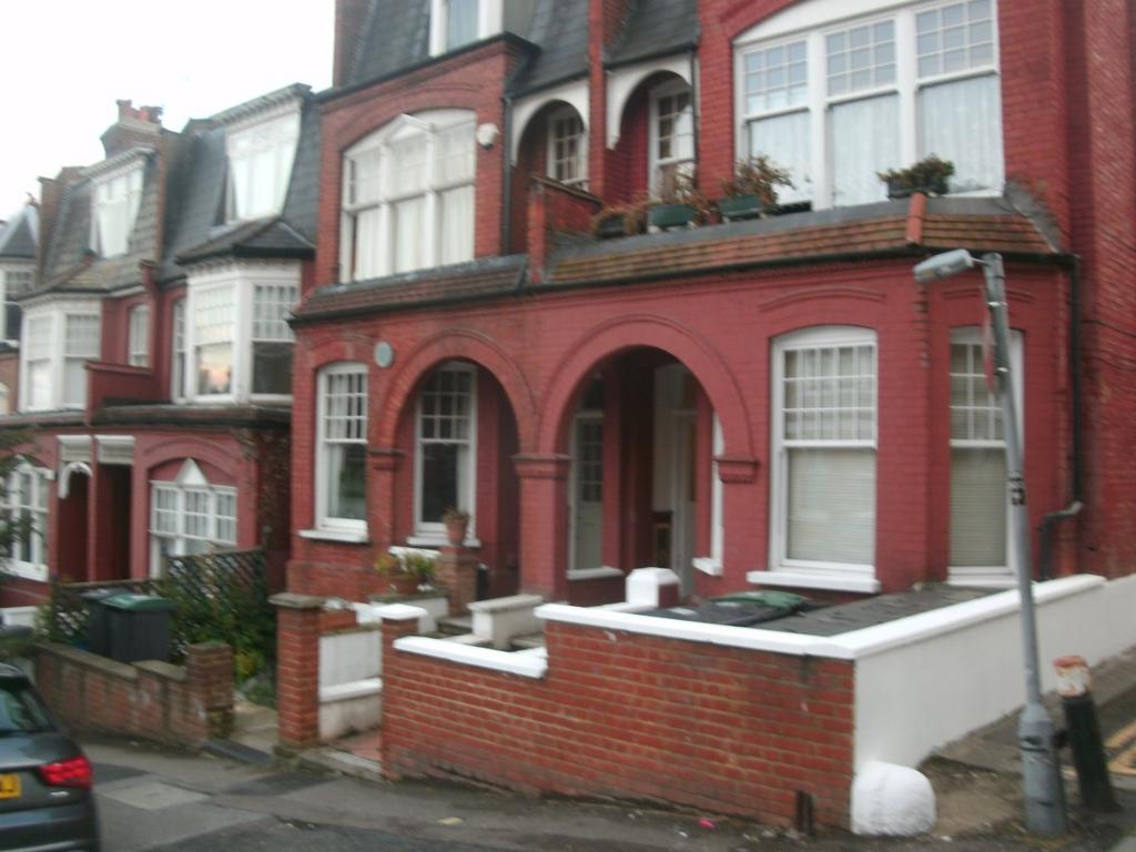 House in Muswell hill - View 4