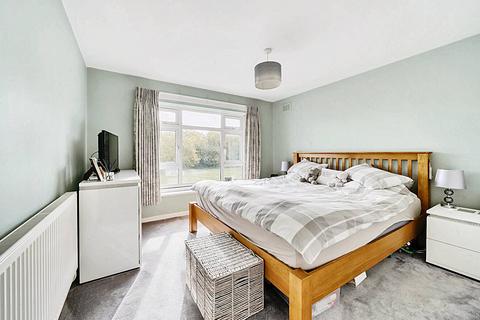 Flat 3, Forest House, 5 Crescent Road, Chingford, London, E4 6AY