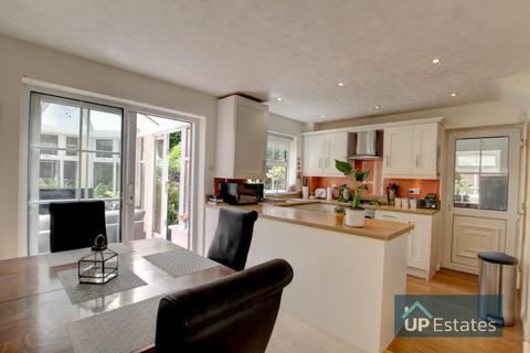 3 bedroom detached house for sale, Polperro Drive, Allesley Green, Coventry