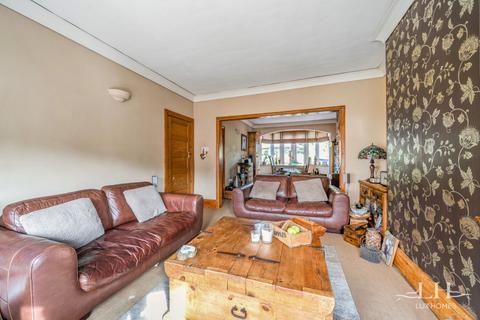 11 Kenley Gardens, Hornchurch, RM12 6PD