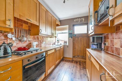 11 Kenley Gardens, Hornchurch, RM12 6PD