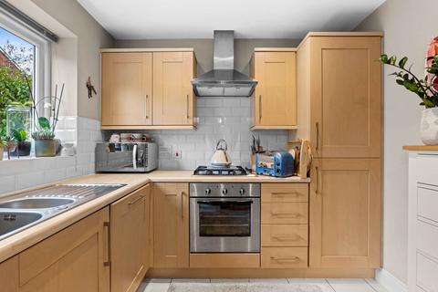 63 Bleachfield Street, Alcester, B49 5BB