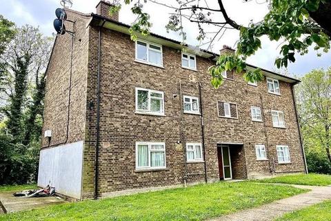 1 bedroom flat to rent, Lamport Close, London