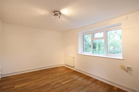 1 bedroom flat to rent, Lamport Close, London