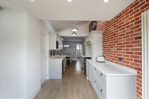 25 Upper Grove Road, Belvedere, DA17 5NU