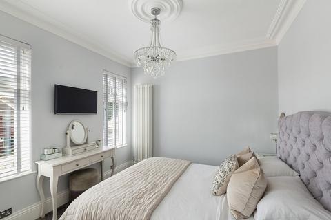 25 Upper Grove Road, Belvedere, DA17 5NU