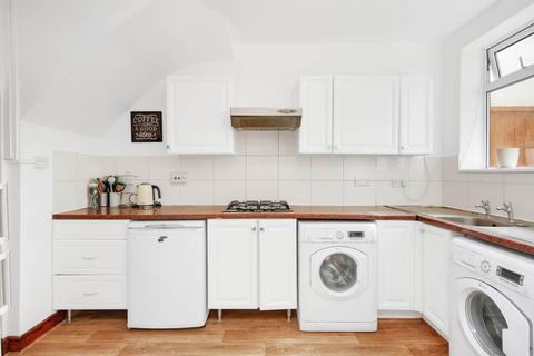10 Tallack Road, London, E10 7JR