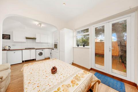 10 Tallack Road, London, E10 7JR
