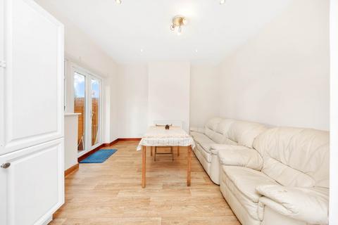 10 Tallack Road, London, E10 7JR