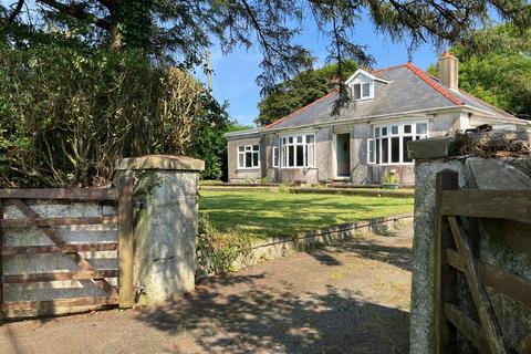 2 bedroom detached bungalow for sale, Camrose, Haverfordwest