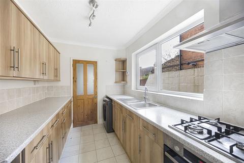 37 Cromwell Road, Caversham, Reading, RG4 5EA