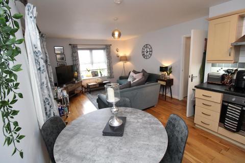 2 bedroom flat for sale, Bull Lane, Bristol