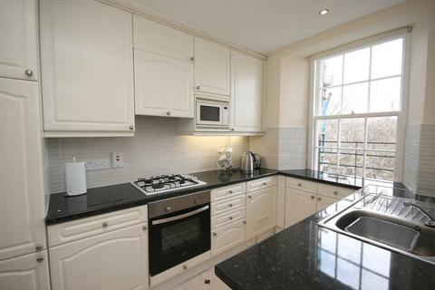 2 bedroom flat to rent, Drummond Place, Edinburgh