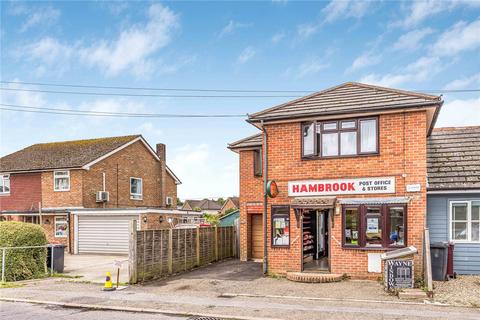 3 bedroom apartment for sale, Broad Road, Hambrook, Chichester, West Sussex, PO18