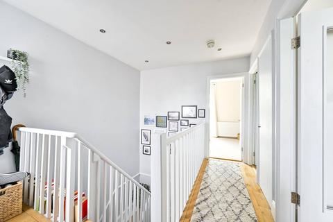 59d Wimbledon Park Road, London, SW18 5SJ